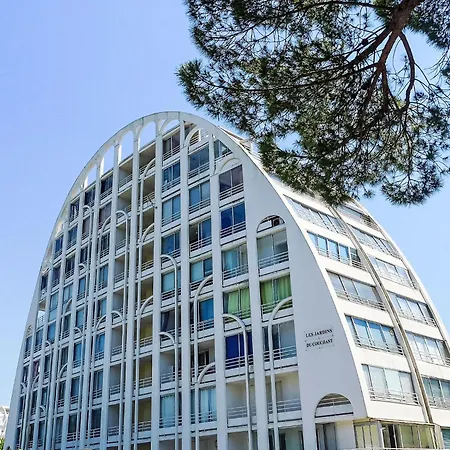Apartment Les Jardins Du Couchant-7 By Interhome *